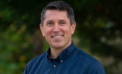 Headshot of Andrew Anderson